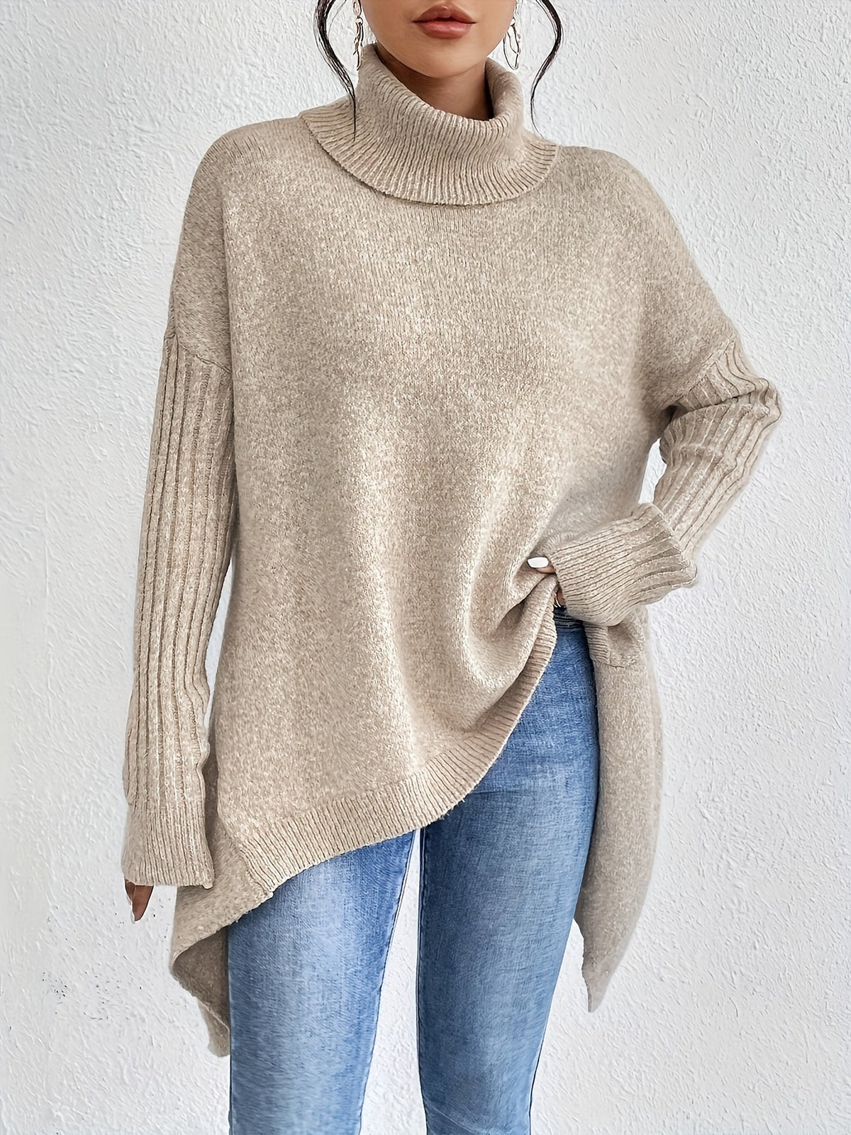 Mulher Camisola Tricot Gola Alta Assimétrica