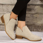 Ottoline | Bota Feminina Bico Fino Salto Bloco Baixo Cano Curto