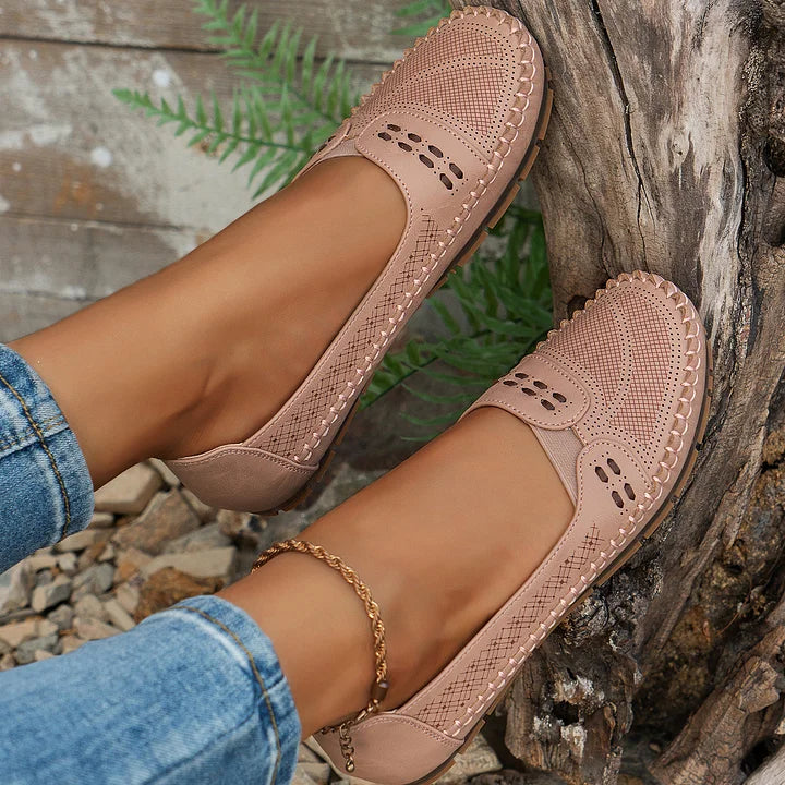 Halcyon | Mulheres Loafers Slip On Perfurados Confortáveis