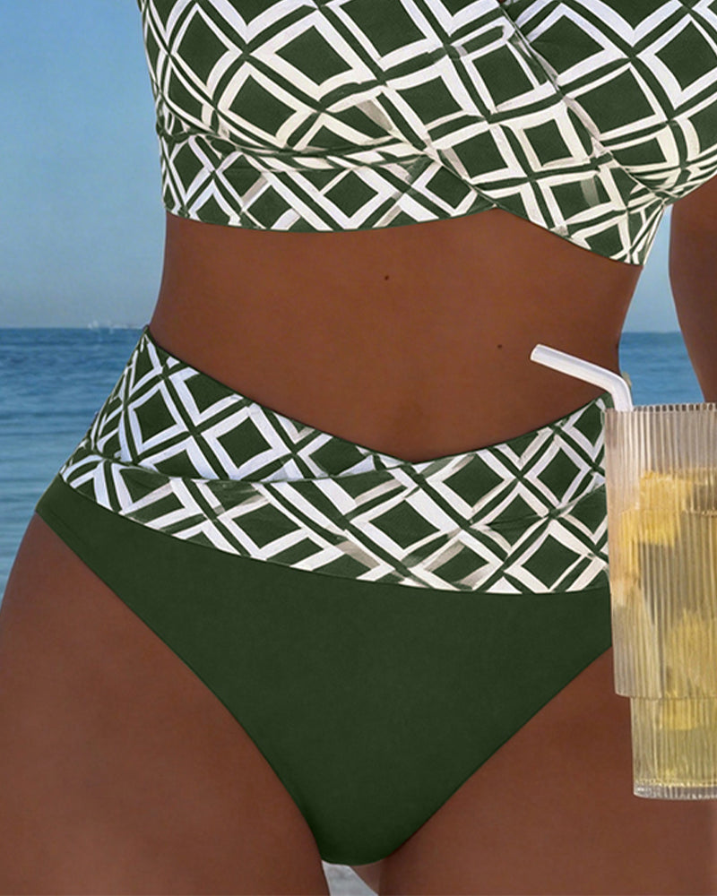 Bikini Feminino Xadrez Sem Aro Calcinha Alta