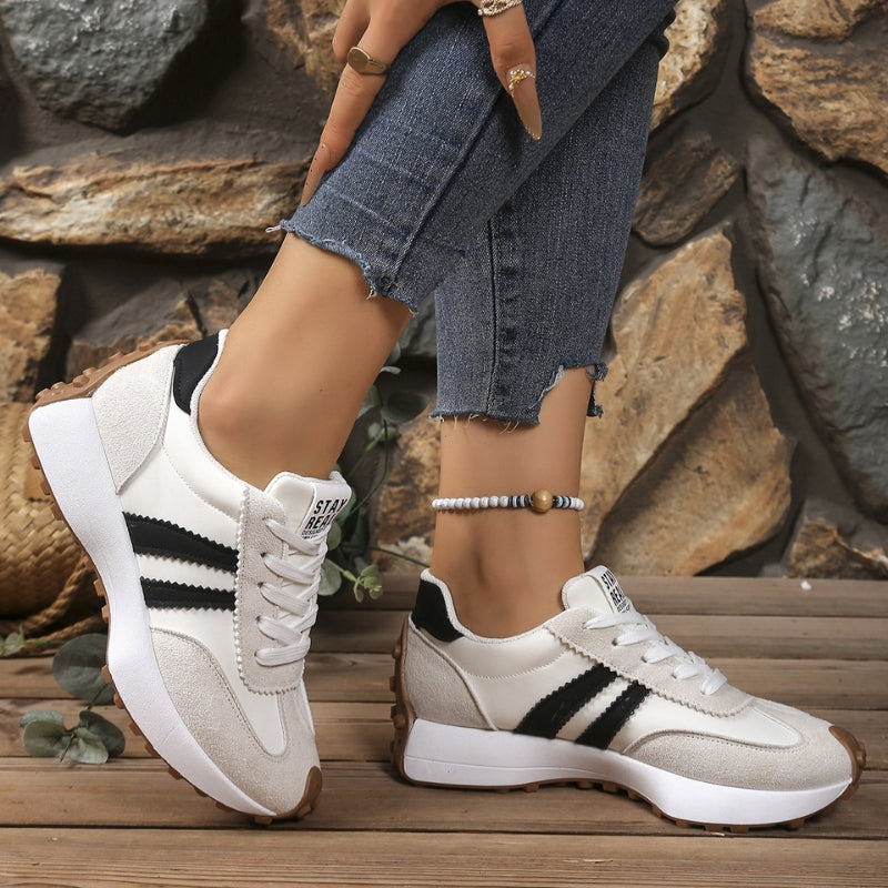 Wren | Sapatilhas Retro Femininas Estilo Camurça Perfil Baixo