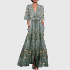 Vestido Feminino Floral com Cinto e Saia Evasê