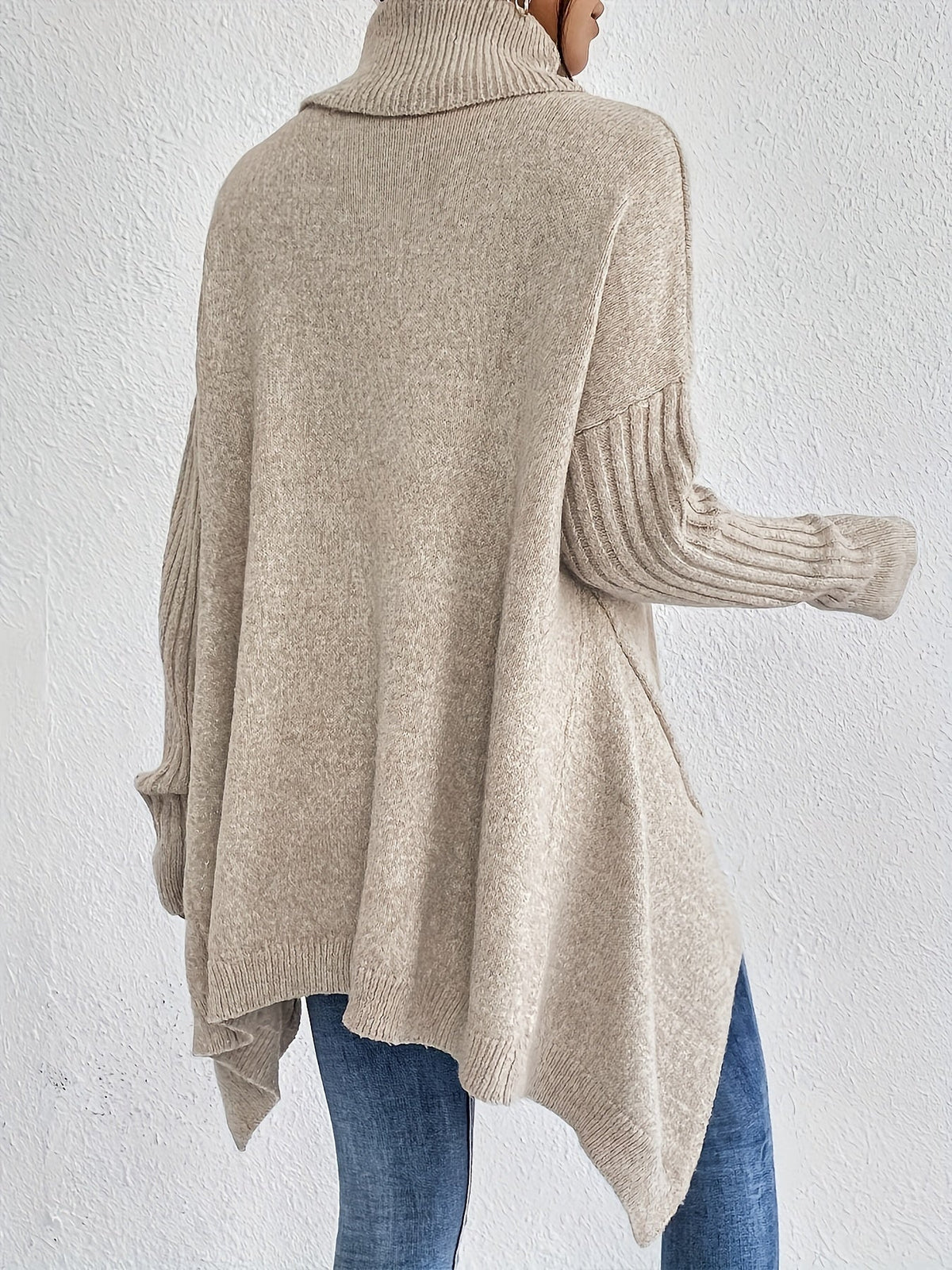 Mulher Camisola Tricot Gola Alta Assimétrica