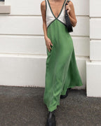 Freya | Vestido Maxi Feminino Decote em V Contraste de Cores
