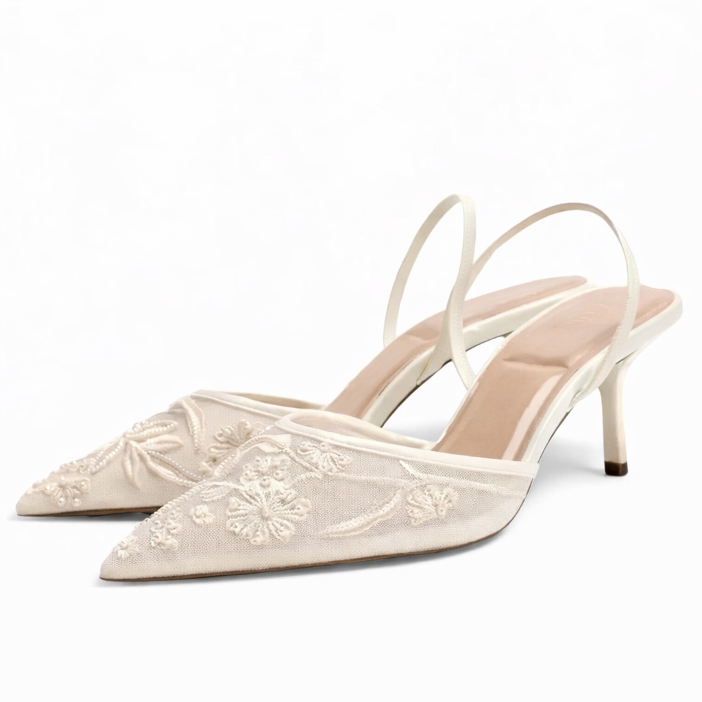 Mira | Mulher Scarpin Mule Bordado Floral Bico Fino