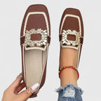 Marlow | Mocassins Femininos Bico Quadrado com Tira Decorativa