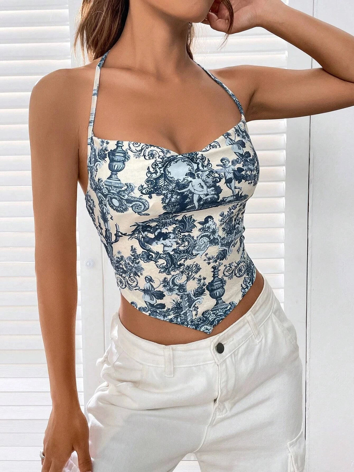 Regata Cropped Feminina | Verão Sem Mangas | Branco e Preto