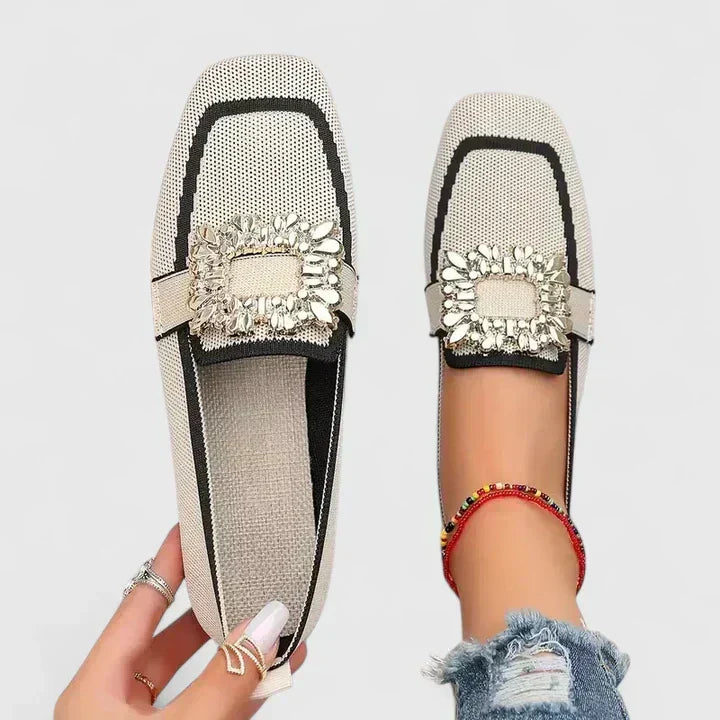 Marlow | Mocassins Femininos Bico Quadrado com Tira Decorativa