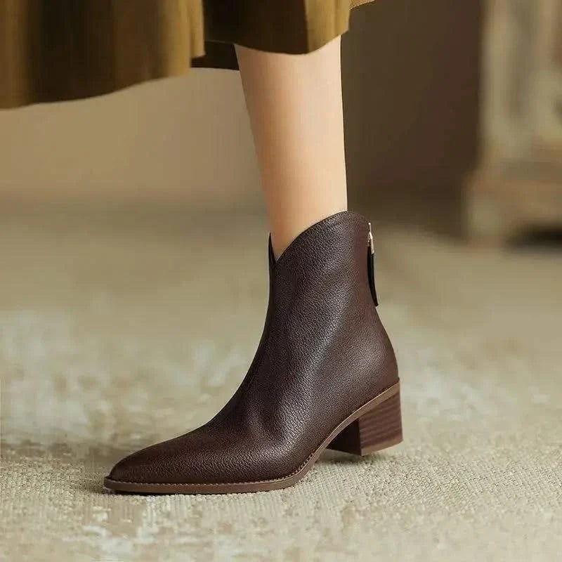 Vianne | Botas Femininas Couro Vegano Bico Fino Tornozelo