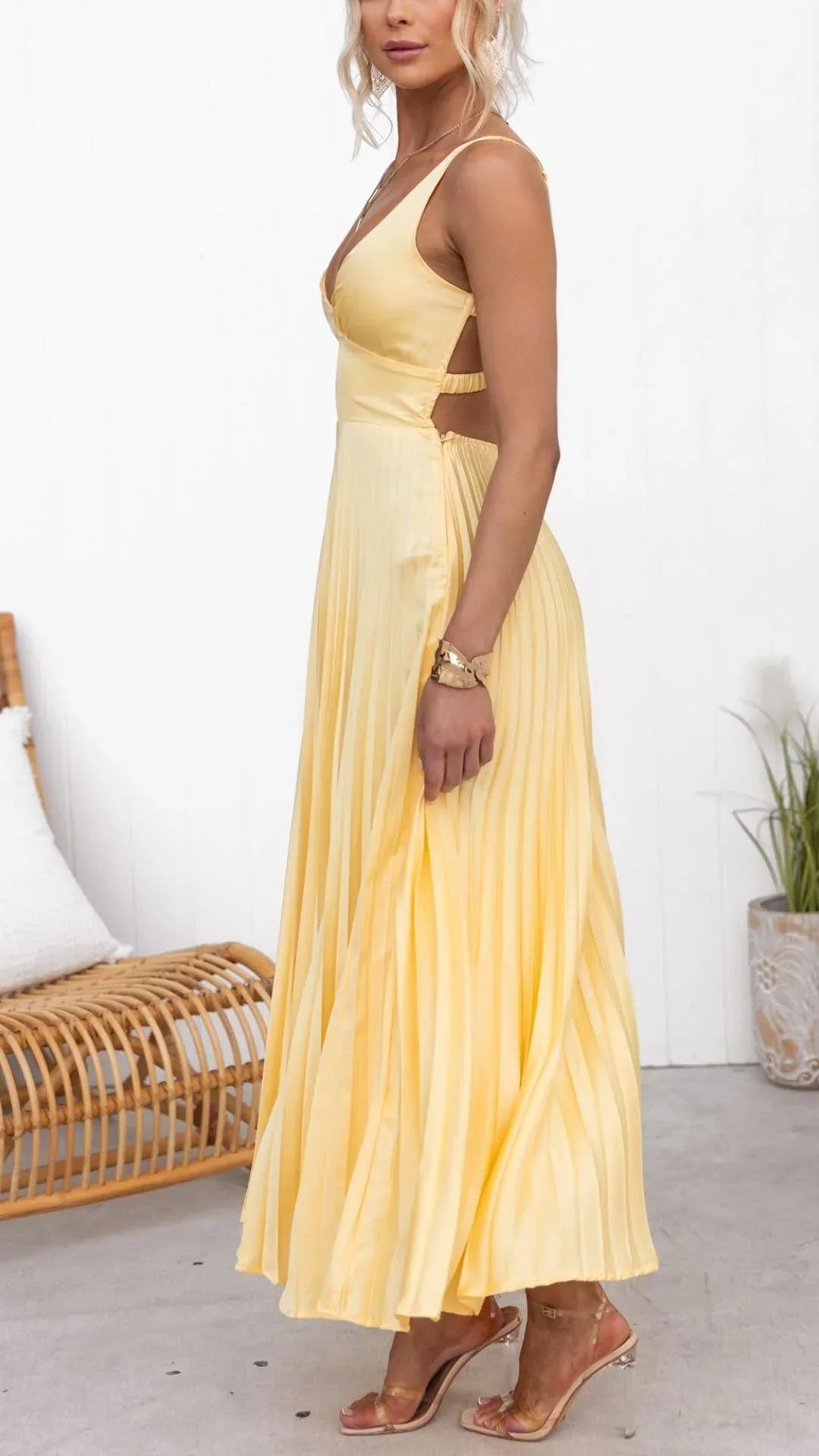 Solveig | Vestido Maxi Plissado Decote em V