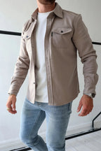 Xanthe | Camisa Jaqueta Masculina com Bolsos no Peito