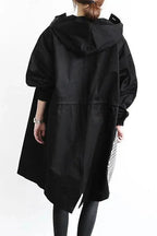 Mulher Impermeável com Capuz Oversize