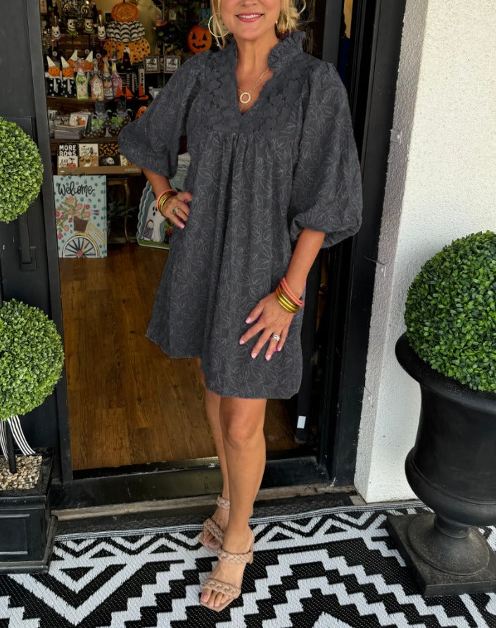 Vestido Feminino de Cetim Mangas Balão Decote V
