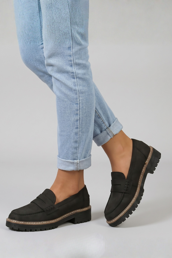Xanthe | Mocassins Femininos Camurça Bico Redondo
