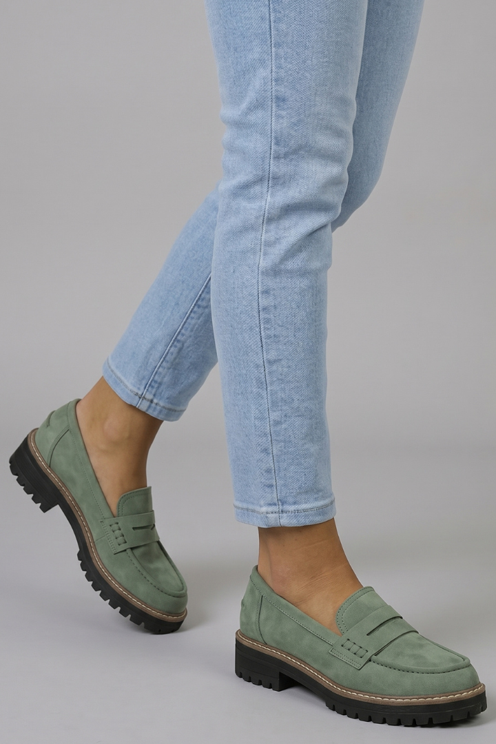 Xanthe | Mocassins Femininos Camurça Bico Redondo