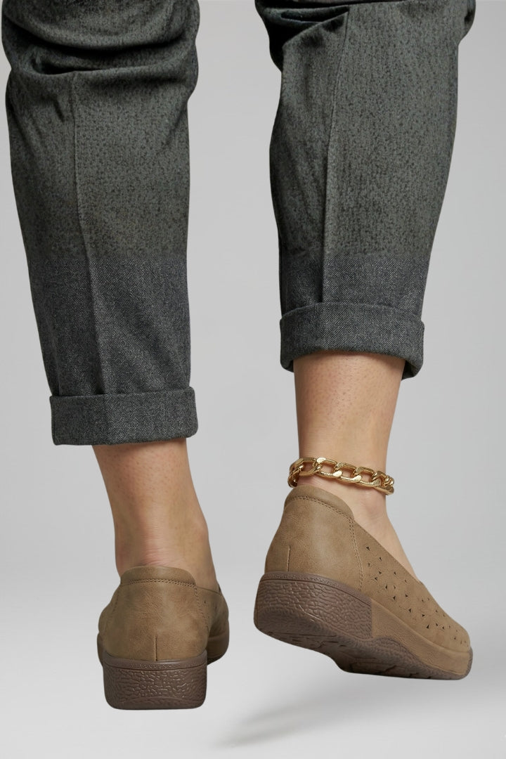 Calla | Mocassins Femininos Couro Slip On Palmilha Ortopédica