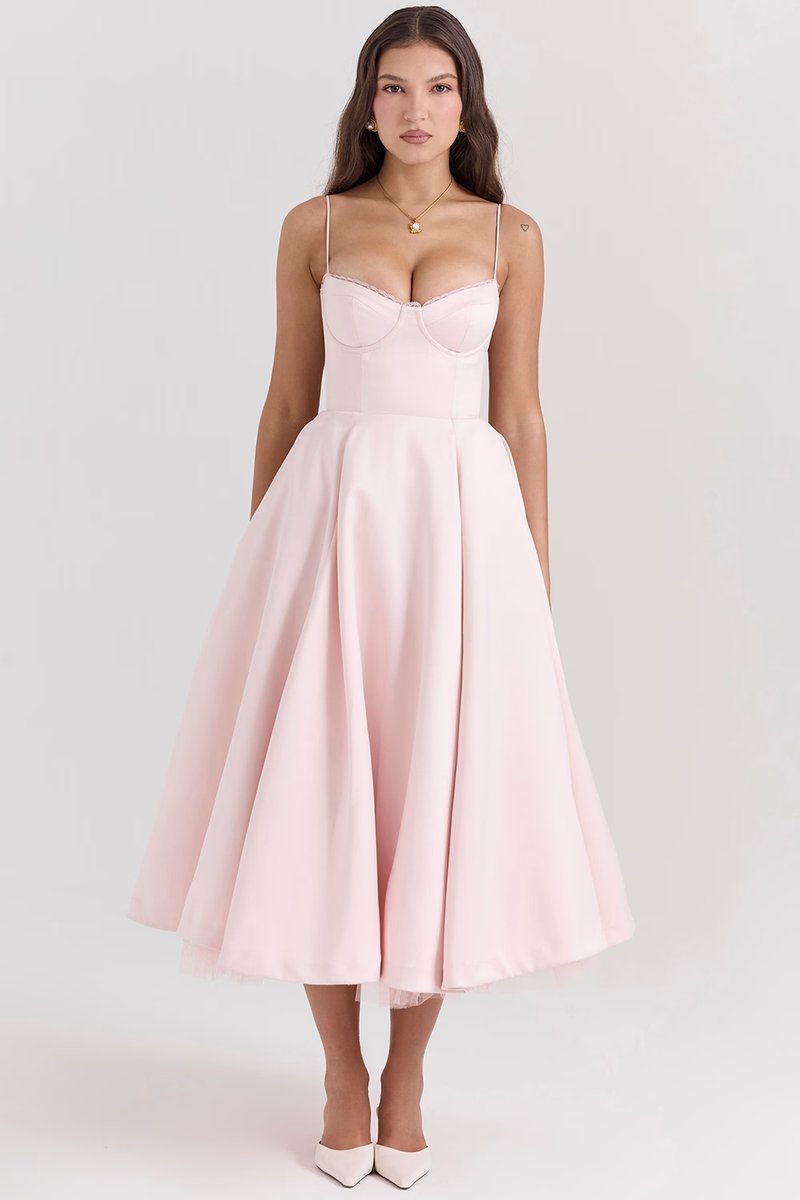 Freya | Vestido Midi Feminino Evasê com Alças Ajustáveis e Bojo