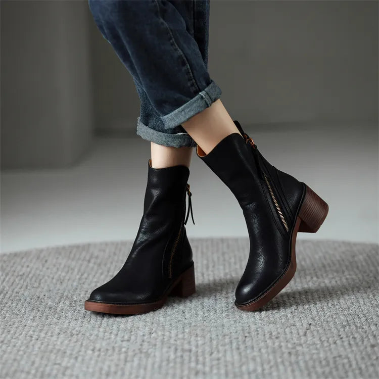 Botas Femininas | Cano Médio, Solado Resistente | Elegância