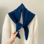 Aria | Lenço Triangular de Lã Tricotado Feminino