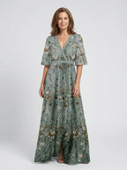 Linnea | Vestido Longo Floral Decote V Manga Curta Feminino