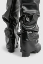 Botas Slouch Femininas | Bico Pontiagudo e Salto Baixo
