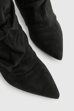Botas Slouch Femininas | Bico Pontiagudo e Salto Baixo