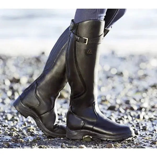 Botas Impermeáveis Cano Alto | Mulher, Couro, Fivela