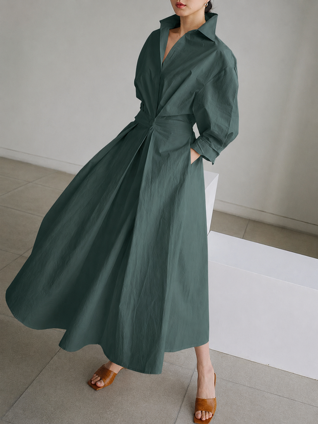 Una | Vestido Camiseiro Feminino Midi com Botões
