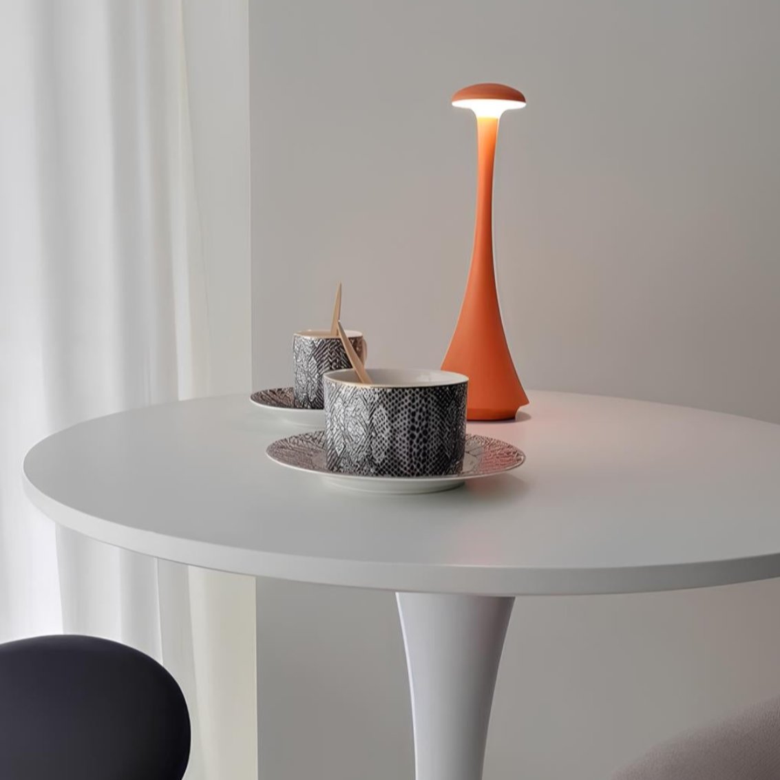 Candeeiro de Mesa | Recarregável, Toque Sensitivo, Regulável | Wynne