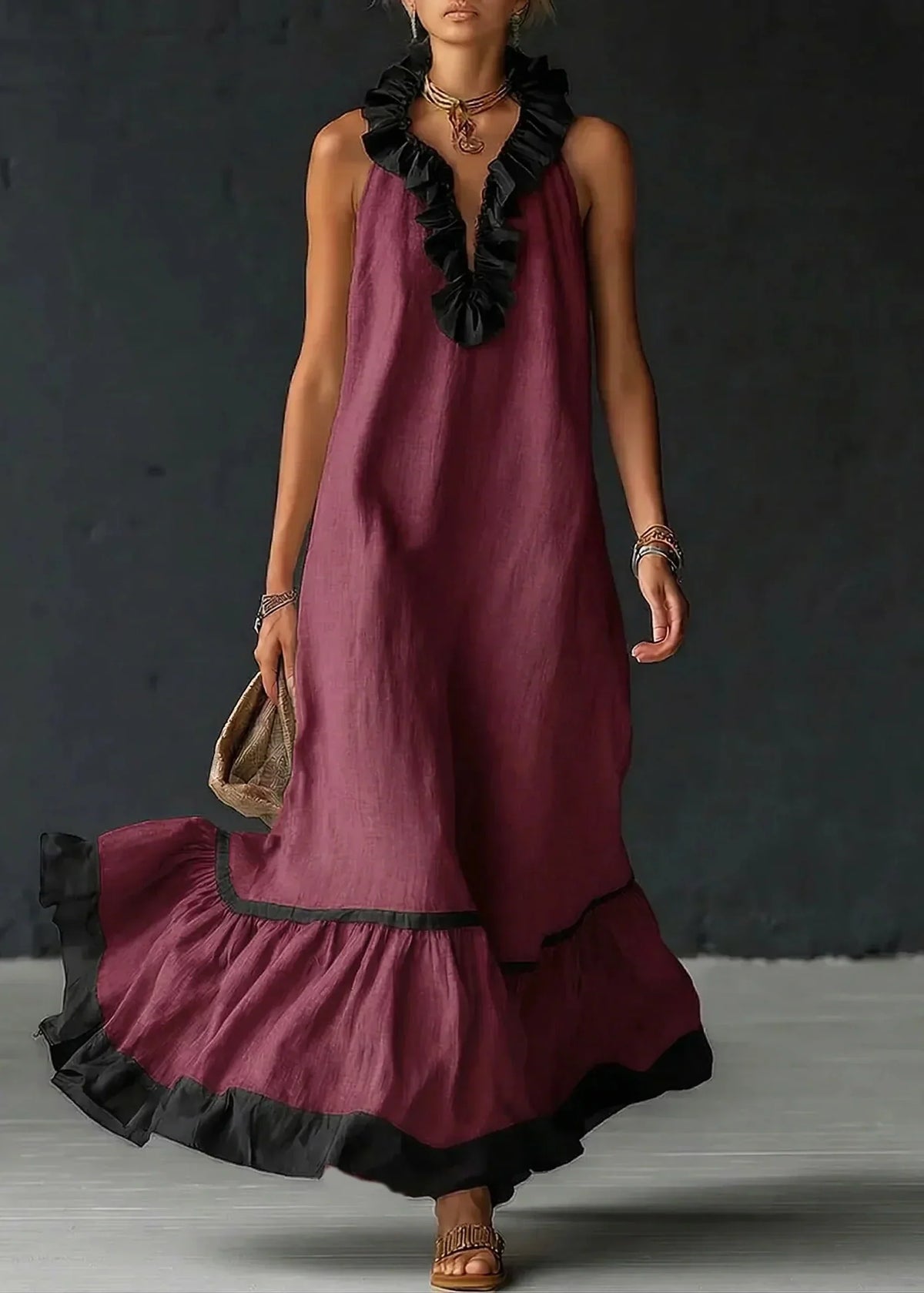 Vestido Longo Mulher com Volantes Gola Halter