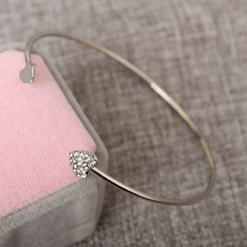 Wren | Pulseira Feminina | Design Elegante e Simples | Dourado, Prateado