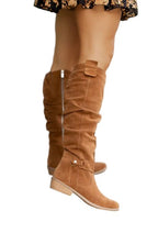 Botas Slouchy Femininas | Camurça, Salto Baixo | Confortável