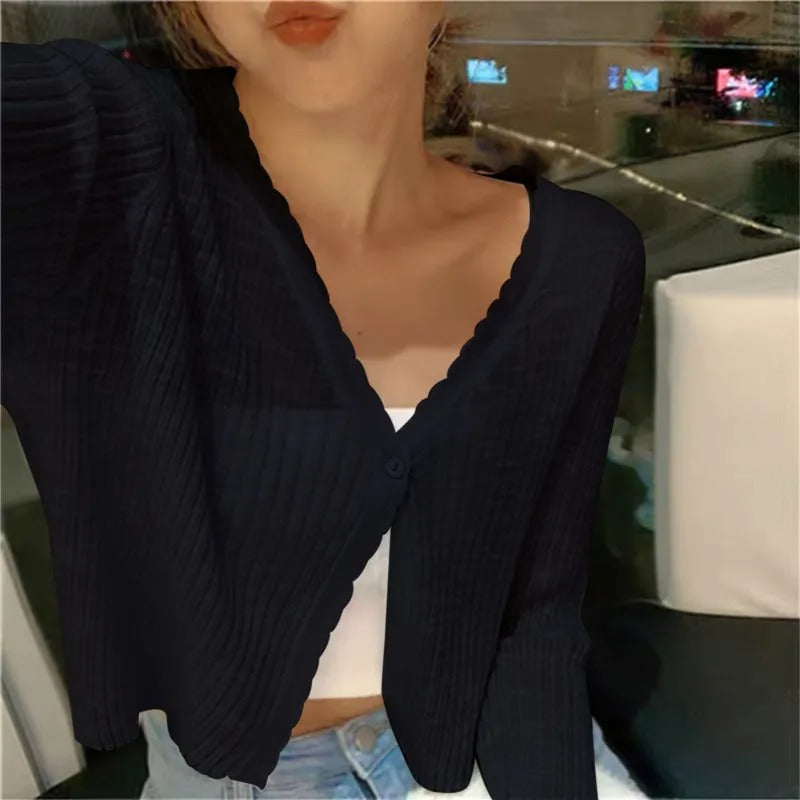 Linnea | Casaco Cropped Feminino Botões Decote V
