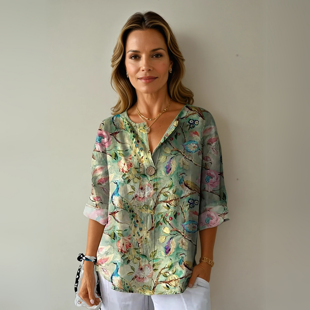Wren | Blusa Floral Decote V Feminina