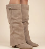 Dahlia | Botas Femininas Slouch Cano Alto Bico Fino